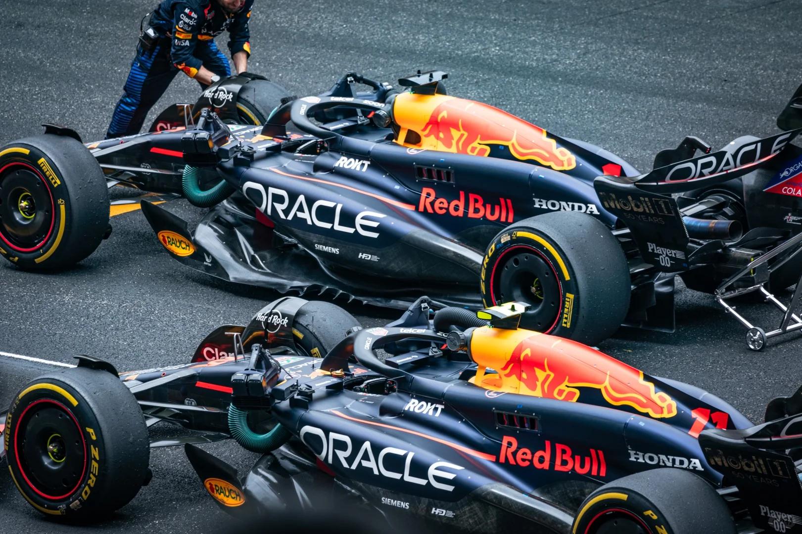 红牛车队轻取雷诺车队，周冠宇惊艳四座的简单介绍