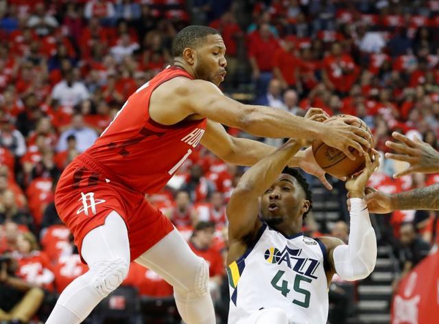 火箭碾压意大利男篮，米切尔打破历史纪录