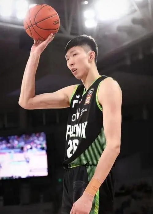 包含篮球职业联赛扩充参赛队伍,引发球迷热议的词条 包含篮球职业联赛扩充参赛队伍,引发球迷热议的词条